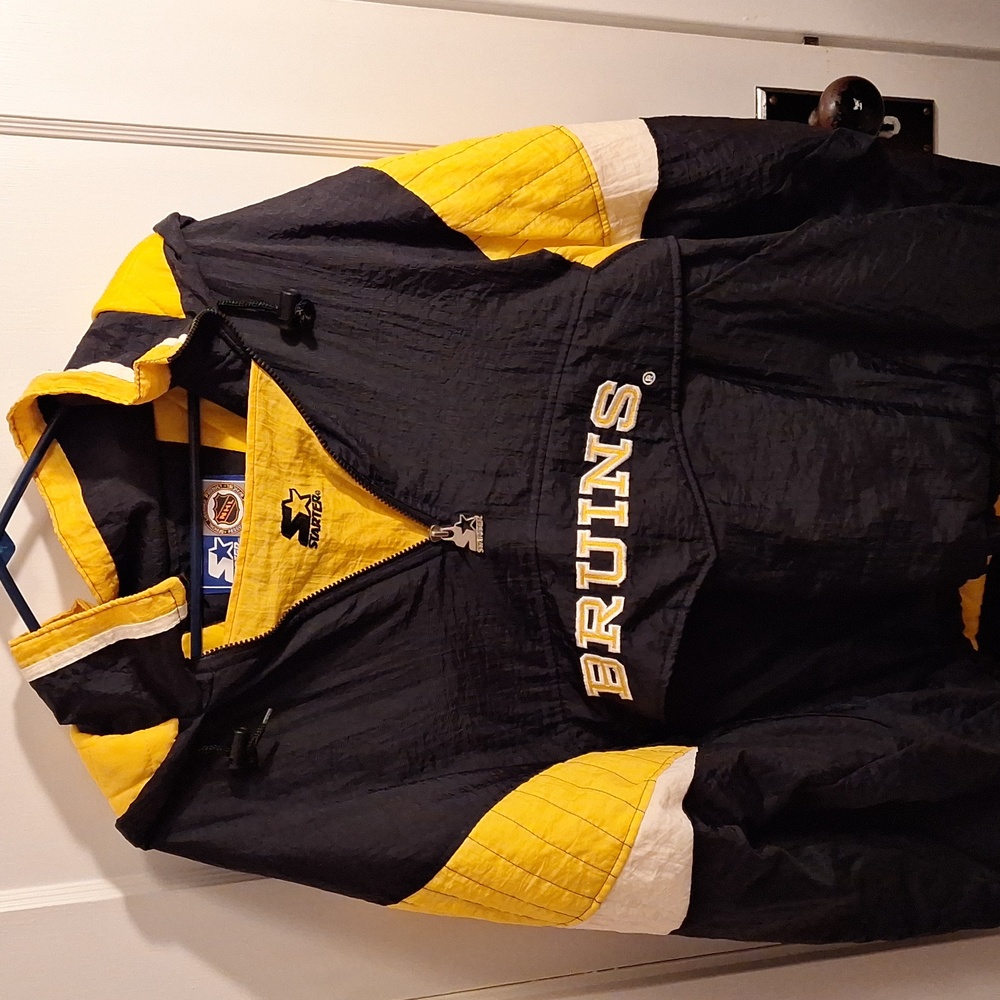 Starter's Jacket 1990's. In excellent condition. Pull over style. Warm